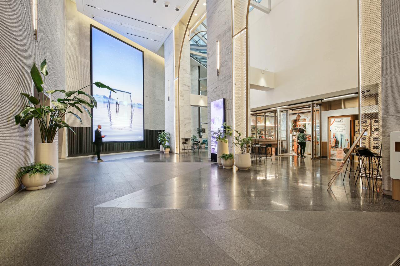 Bureau La Défense 12717m² Location bureau Courbevoie Hauts-de-Seine OLBUR2100402 1